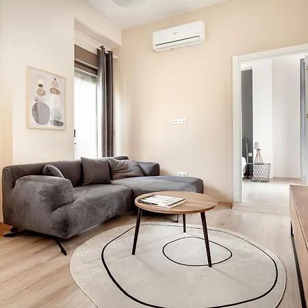 Apartment Whisper Flats By Oval