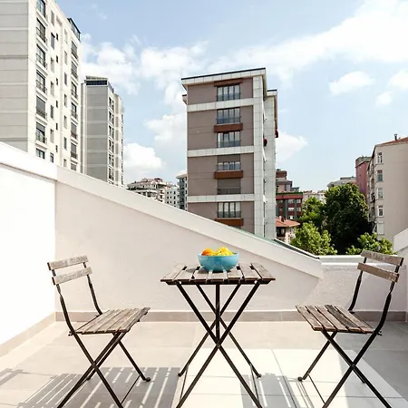 Whisper Flats By Oval Apartment