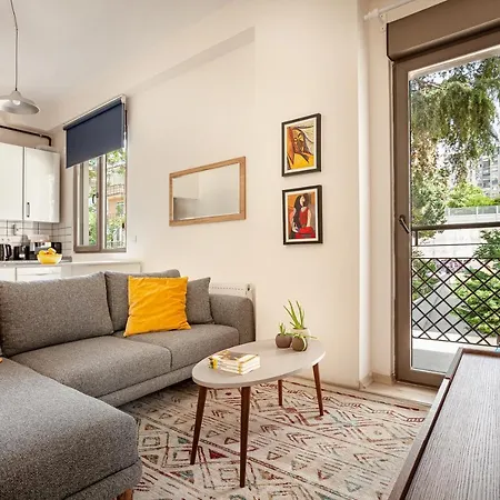 Whisper Flats By Oval Apartment *