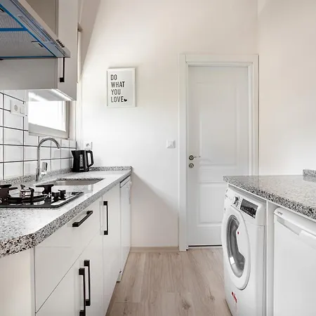 Whisper Flats By Oval * Istanbul