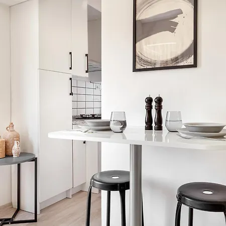 Whisper Flats By Oval * Istanbul