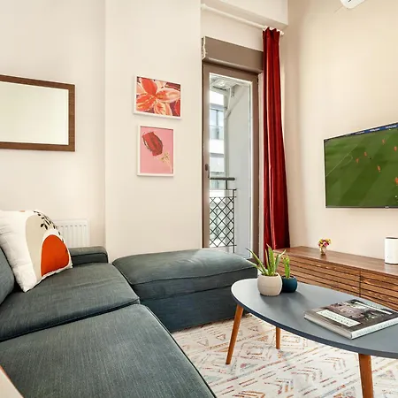 Whisper Flats By Oval Apartment