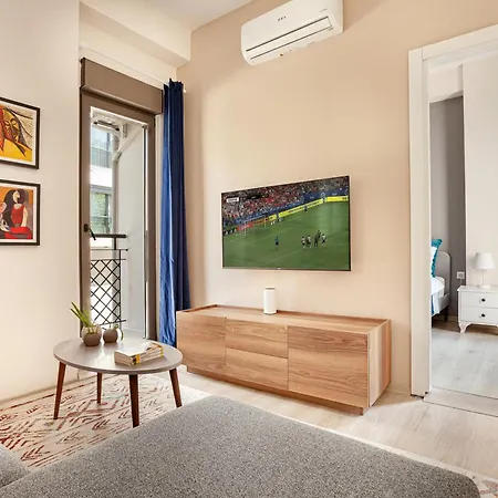 Whisper Flats By Oval Apartment
